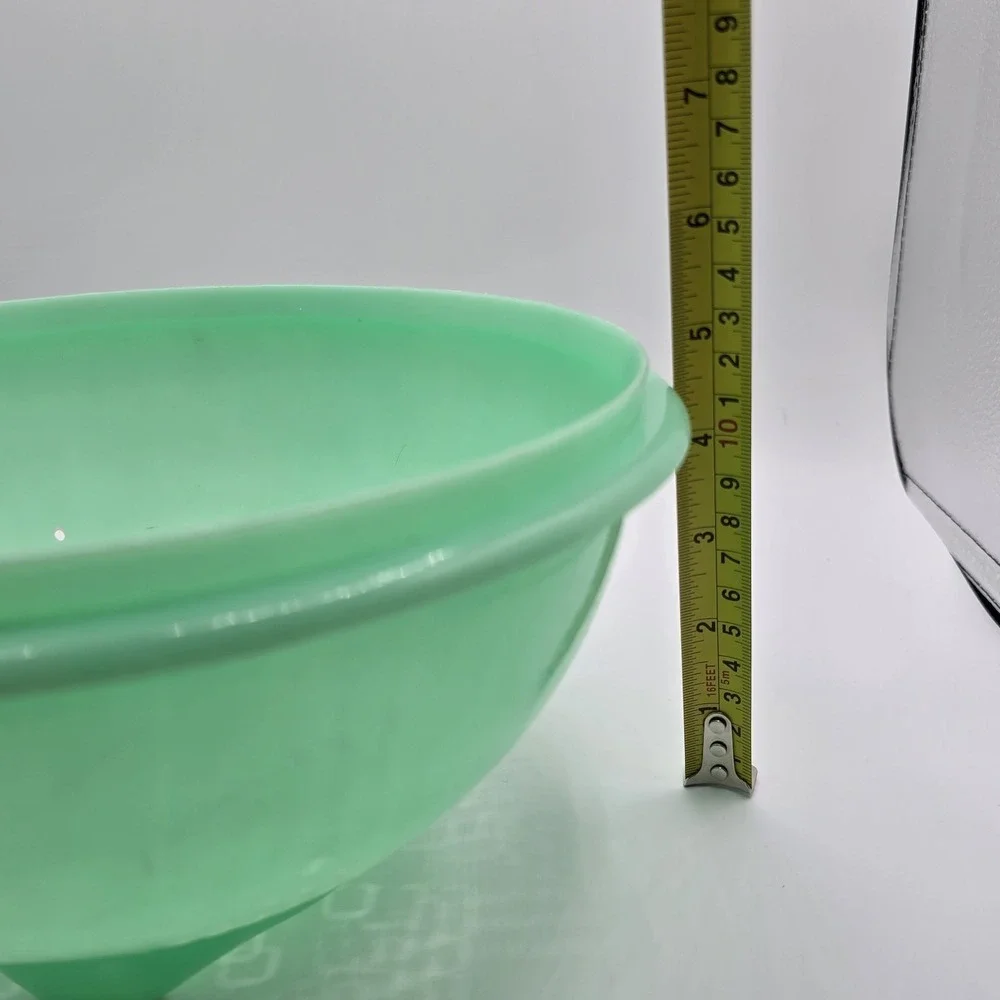 Vintage Tupperware Jadeite Green Colander Strainer #339